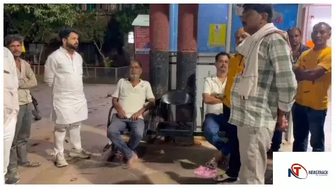 Mahoba महोबा में दीपावली की खुशियों में मातम, दो भाई हाईटेंशन करंट की चपेट में आए, एक की दर्दनाक मौत