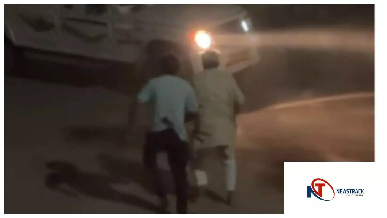 Baghapat : बागपत में ग्राम प्रधान चुनाव को लेकर फायरिंग का LIVE वीडियो वायरल, पुलिस जांच में जुटी