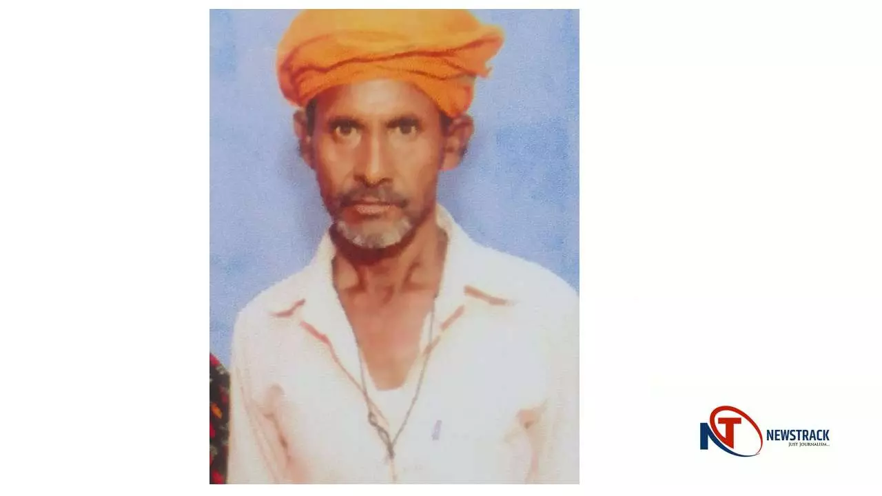 Jalaun News : 6 माह से लापता पत्नी की याद में अकेले रह रहे पति ने की फांसी लगाकर आत्महत्या Jalaun News : 6 माह से लापता पत्नी की याद में अकेले रह रहे पति ने की फांसी लगाकर आत्महत्या