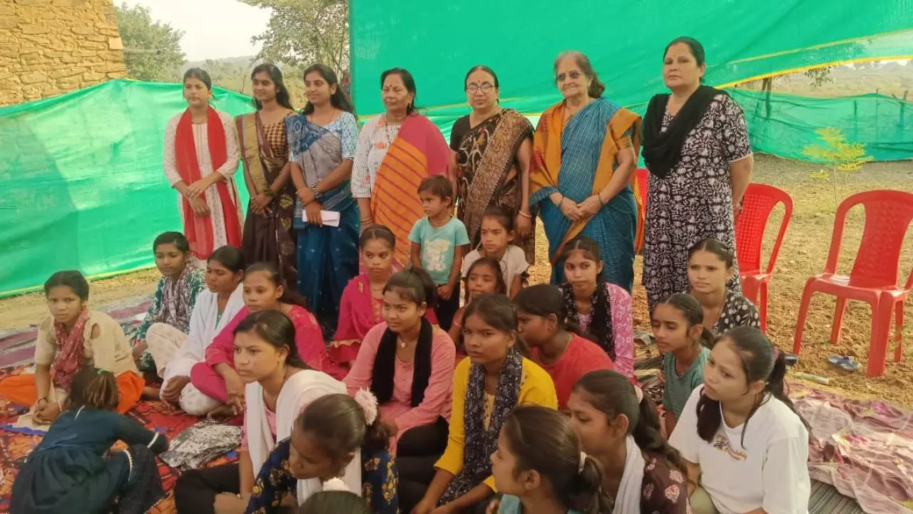 Chitrakoot News: अंधेरे घरों की दिवाली बनो कार्यक्रम का भव्य आयोजन