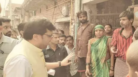 Hardoi News: नाबालिग से छेड़छाड़ पर मंत्री नितिन अग्रवाल ने पीड़ित परिवार से की मुलाकात Hardoi News: नाबालिग से छेड़छाड़ पर मंत्री नितिन अग्रवाल ने पीड़ित परिवार से की मुलाकात