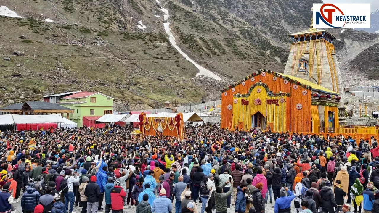 हर-हर महादेव के जयघोष में केदारनाथ के कपाट बंद! 6 माह के लिए ऊखीमठ रवाना हुई बाबा की डोली, शुरू हुई शीतकालीन यात्रा