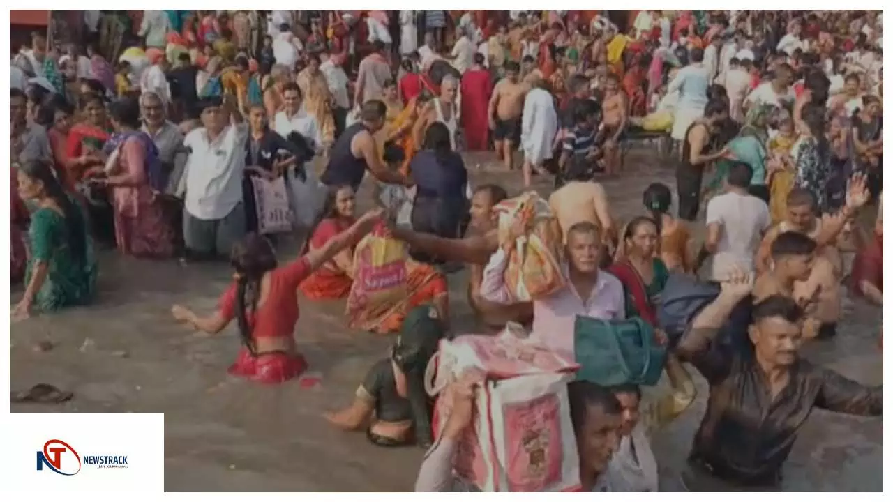 Mathura News : मथुरा में यम द्वितीया पर उमड़ा श्रद्धा का सैलाब, यमुना घाटों पर हुई पूजा-अर्चना