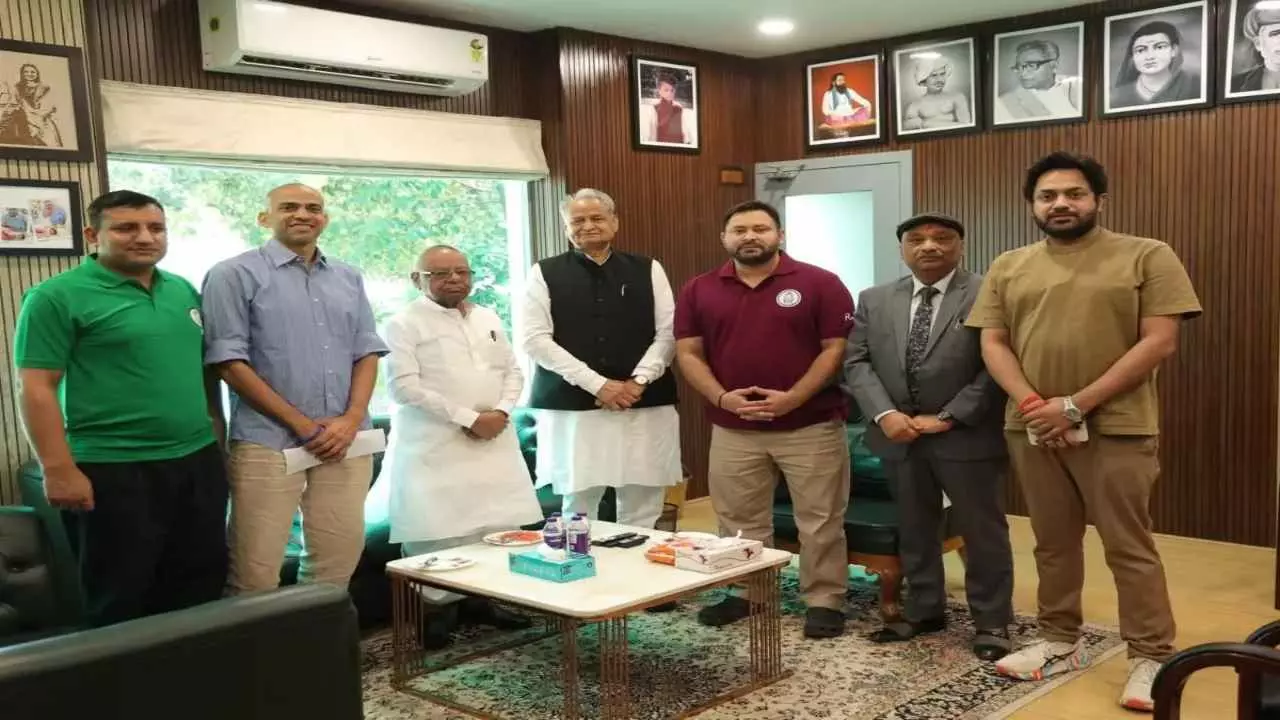 गहलोत की एंट्री से कैसे चमकी तेजस्वी की किस्मत? कांग्रेस ने क्यों टेक दिए घुटने, समझिए पूरा खेल