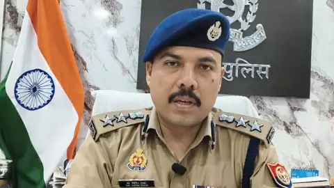 Meerut News: ग्राम कालन्दी में दो पक्षों का खूनी संघर्ष, 25 आरोपी गिरफ्तार Meerut News: ग्राम कालन्दी में दो पक्षों का खूनी संघर्ष, 25 आरोपी गिरफ्तार