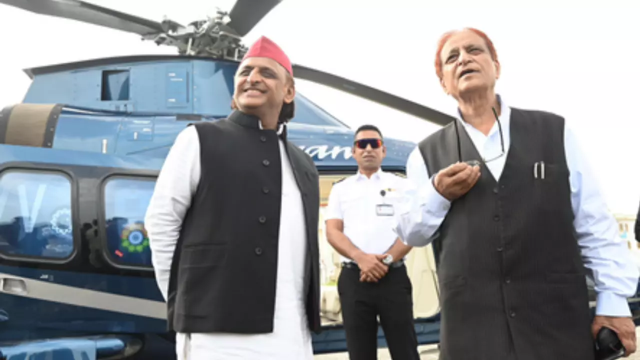 अखिलेश यादव ने जारी की स्टार प्रचारकों की सूची, आजम खान, डिंपल और अफजाल अंसारी भी करेंगे महागठबंधन के लिए प्रचार! अखिलेश यादव ने जारी की स्टार प्रचारकों की सूची, आजम खान, डिंपल और अफजाल अंसारी भी करेंगे महागठबंधन के लिए प्रचार!