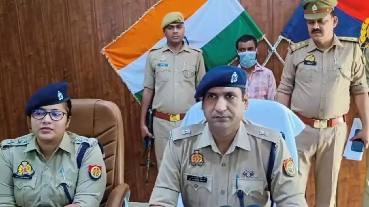Bulandshahr News: बुलंदशहर में ₹3200 के विवाद में दोस्त ने दोस्त की हत्या, आरोपी गिरफ्तार Bulandshahr News: बुलंदशहर में ₹3200 के विवाद में दोस्त ने दोस्त की हत्या, आरोपी गिरफ्तार