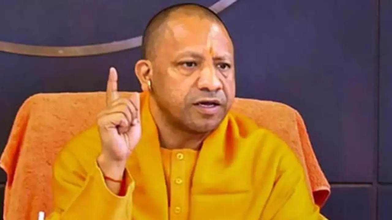 UP News: CM योगी ने जीरो पावर्टी अभियान चरण 2 शुरू किया, पीएम उज्ज्वला व अटल आवास पर फोकस