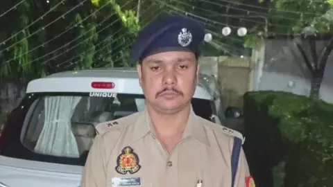 Meerut News: 24 घंटे में हत्या का खुलासा, एसओजी और पुलिस की तत्परता से दो आरोपी गिरफ्तार Meerut News: 24 घंटे में हत्या का खुलासा, एसओजी और पुलिस की तत्परता से दो आरोपी गिरफ्तार