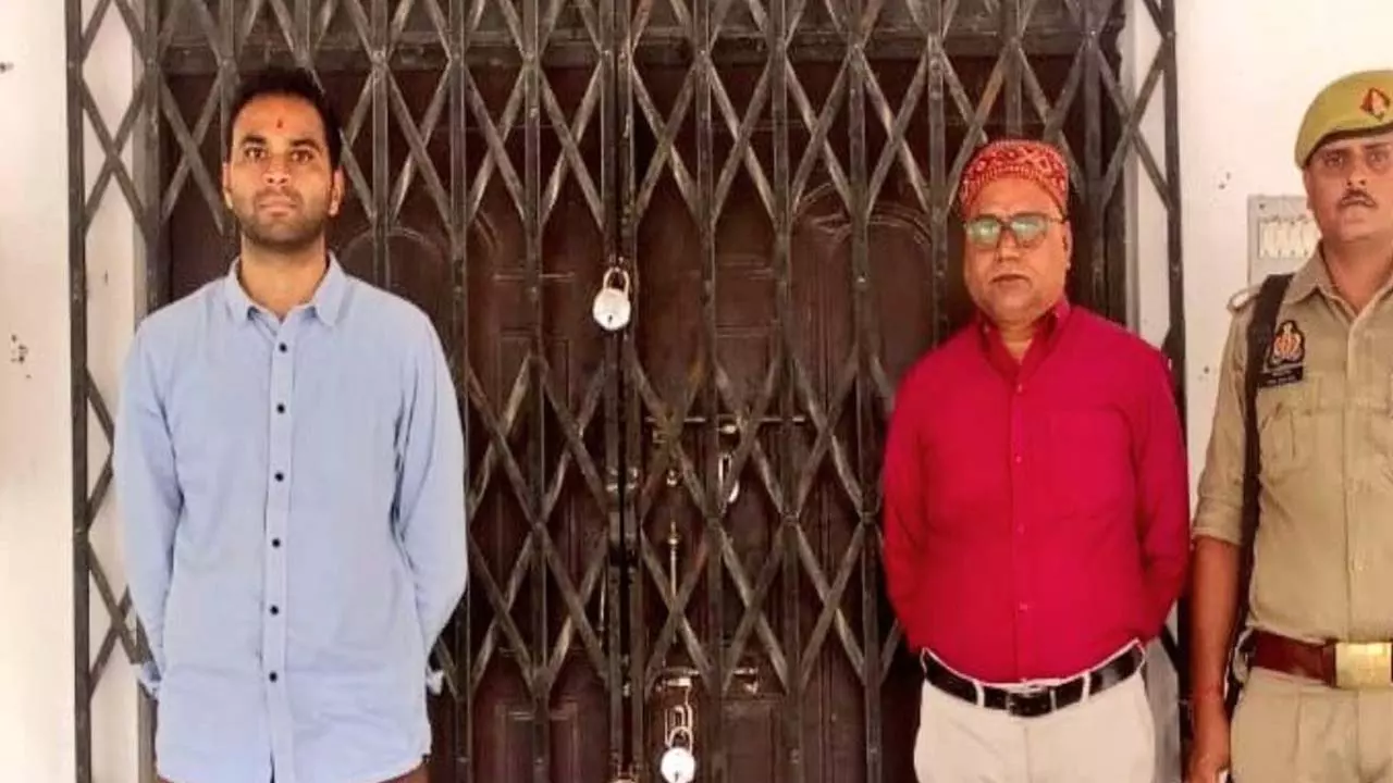 District Collector inspects EVM-VVPAT Warehouse District Collector inspects EVM-VVPAT Warehouse