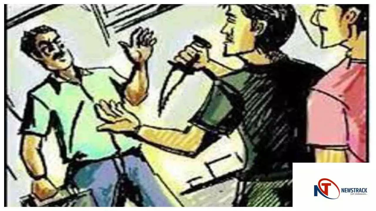 कार्तिक पूर्णिमा मेले से पहले वारदात! NH-9 पर नौसेना के जवान से लूट, बदमाश गढ़मुक्तेश्वर की ओर फरार कार्तिक पूर्णिमा मेले से पहले वारदात! NH-9 पर नौसेना के जवान से लूट, बदमाश गढ़मुक्तेश्वर की ओर फरार
