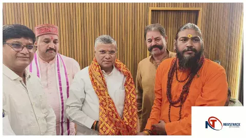 Sambhal News : सैफई में करोड़ों की बर्बादी? योगी मंत्री धर्मवीर प्रजापति ने खोली अखिलेश की पोल”