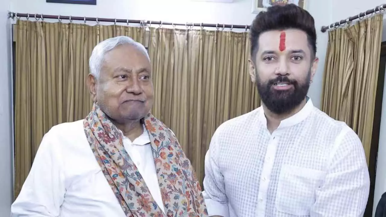 मीटिंग के बाद चिराग के बदले सुर, NDA से नीतीश के CM फेस पर किया खुला समर्थन, तेजस्वी की लगाई क्लास