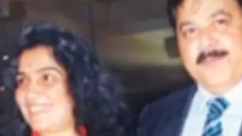 Satish Shah Wife Satish Shah Wife