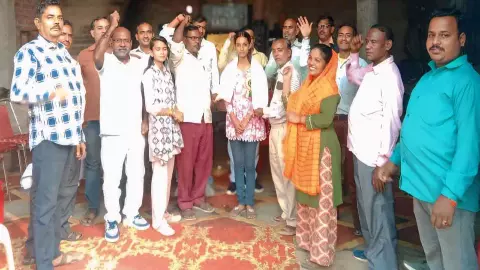 Raebareli: मिशन शक्ति के तहत एक दिन की थानाध्यक्ष बनीं एंजेल गुप्ता को मोदनवाल समाज ने किया सम्मानित Raebareli: मिशन शक्ति के तहत एक दिन की थानाध्यक्ष बनीं एंजेल गुप्ता को मोदनवाल समाज ने किया सम्मानित