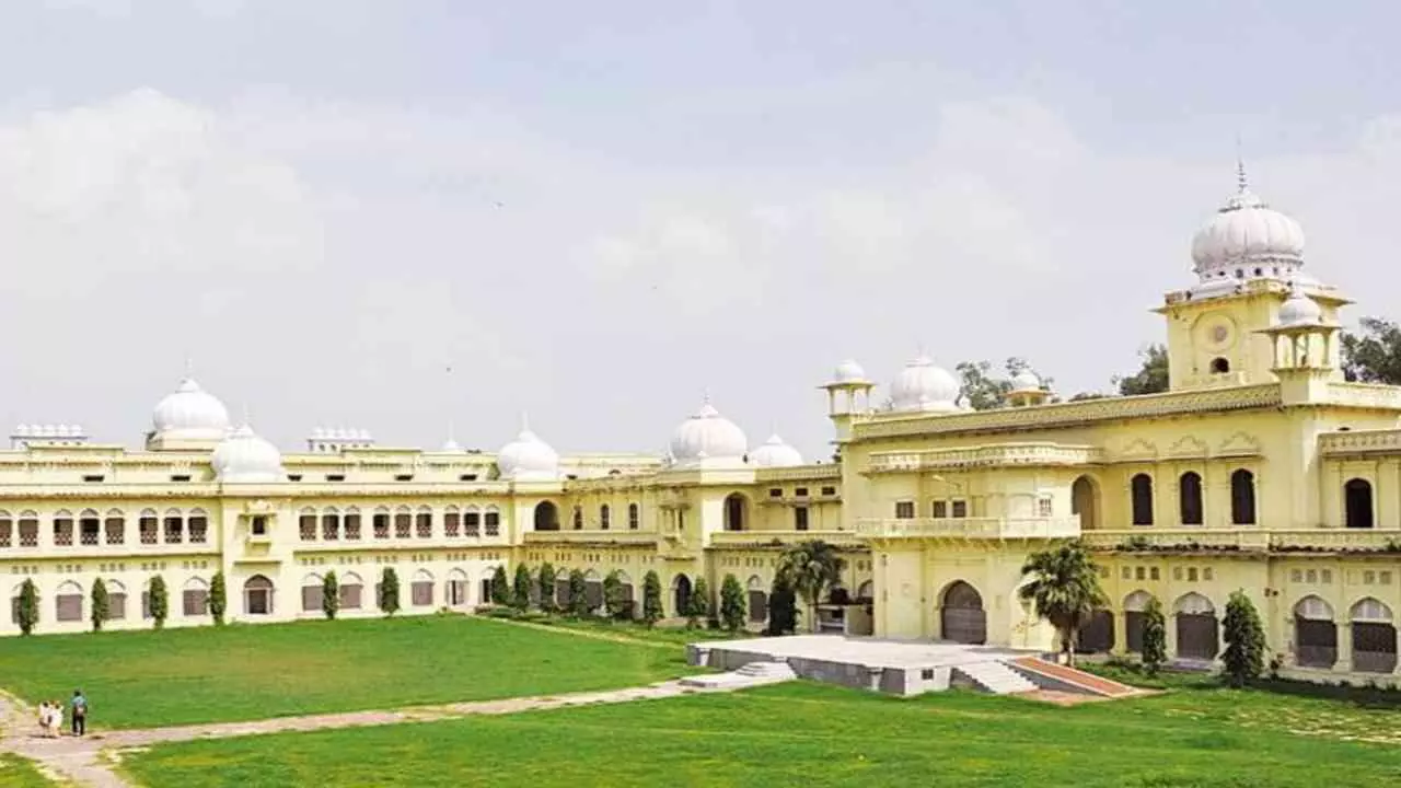 Lucknow News: ₹8 की ईंट ₹240 में खरीदी! भ्रष्टाचार के रेट कार्ड पर निर्माण अधीक्षक का इस्तीफा Lucknow News: ₹8 की ईंट ₹240 में खरीदी! भ्रष्टाचार के रेट कार्ड पर निर्माण अधीक्षक का इस्तीफा