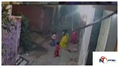 Hapur News : पटाखे चलाने को लेकर भिड़े दो पक्ष, अधिवक्ता घायल सोशल मीडिया पर वीडियो वायरल Hapur News : पटाखे चलाने को लेकर भिड़े दो पक्ष, अधिवक्ता घायल सोशल मीडिया पर वीडियो वायरल