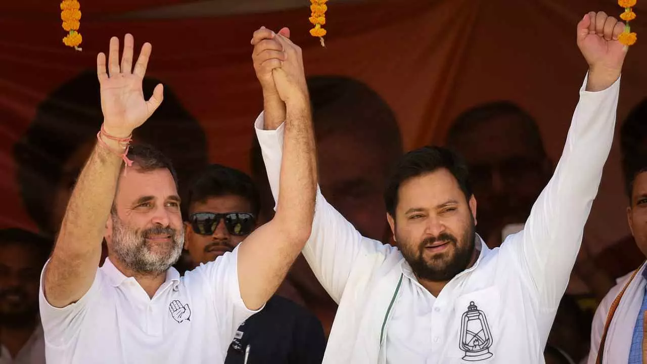 तेजस्वी को चुनाव जितने के लिए राहुल की जरूरत क्यों? क्या हैं उनकी वापसी के मायने