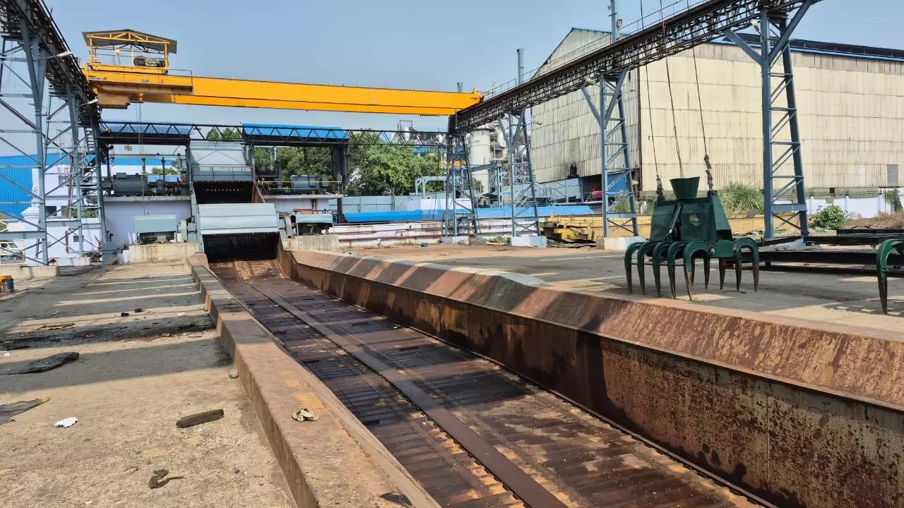 Baghpat News: 103 करोड़ बकाया पर चिलवरिया मिल बंद, पर 184 करोड़ बकाया वाली मलकपुर मिल पर नरमी क्यों? Baghpat News: 103 करोड़ बकाया पर चिलवरिया मिल बंद, पर 184 करोड़ बकाया वाली मलकपुर मिल पर नरमी क्यों?