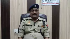 Mathura News: मथुरा में ट्रैफिक पुलिस का अभियान जारी, सड़क सुरक्षा और जाम नियंत्रण पर फोकस Mathura News: मथुरा में ट्रैफिक पुलिस का अभियान जारी, सड़क सुरक्षा और जाम नियंत्रण पर फोकस