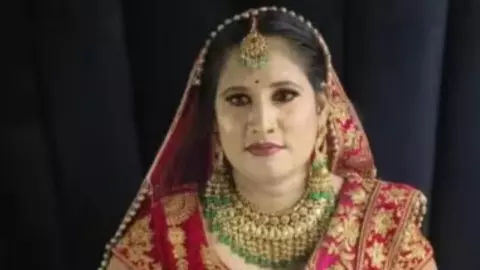 Jhansi News: नीलू रायकवार कांड: निषाद पार्टी नेता पति व ससुरालियों पर मुकदमा दर्ज Jhansi News: नीलू रायकवार कांड: निषाद पार्टी नेता पति व ससुरालियों पर मुकदमा दर्ज