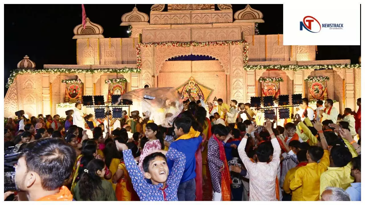 Sonbhadra:ओबरा में गूंजे श्याम नाम के जयकारे, चतुर्थ श्री श्याम उत्सव में उमड़ा भक्तों का सैलाब Sonbhadra:ओबरा में गूंजे श्याम नाम के जयकारे, चतुर्थ श्री श्याम उत्सव में उमड़ा भक्तों का सैलाब