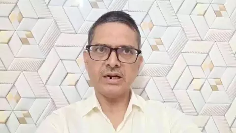 UP News: अमिताभ यश के खिलाफ CBI जांच, BJP नेता की सुरक्षा की मांग UP News: अमिताभ यश के खिलाफ CBI जांच, BJP नेता की सुरक्षा की मांग