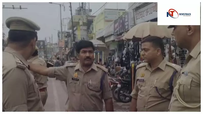 Mathura News परिक्रमा के दौरान मथुरा में जाम से राहत दिलाने खुद सड़क पर उतरे एसपी ट्रैफिक मनोज यादव Mathura News परिक्रमा के दौरान मथुरा में जाम से राहत दिलाने खुद सड़क पर उतरे एसपी ट्रैफिक मनोज यादव