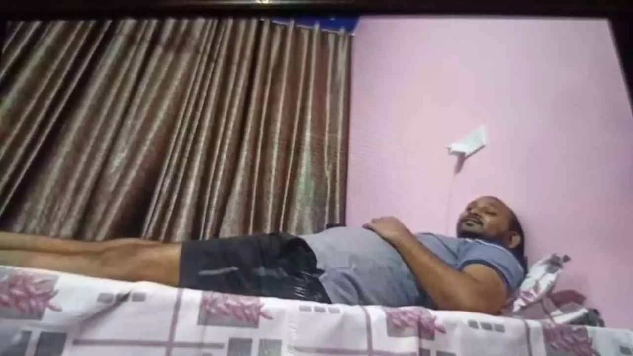 Bareilly News: शिक्षा विभाग की साख पर फिर लगा दाग, खंड शिक्षा अधिकारी पर रिश्वत का आरोप Bareilly News: शिक्षा विभाग की साख पर फिर लगा दाग, खंड शिक्षा अधिकारी पर रिश्वत का आरोप