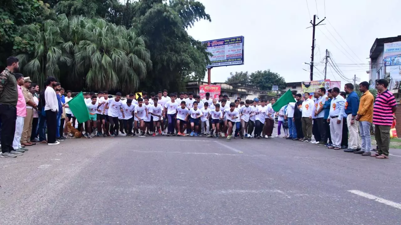Balrampur News: एबीवीपी बलरामपुर ने सरदार पटेल जयंती पर ‘रन फॉर यूनिटी 4.0’ का आयोजन किया Balrampur News: एबीवीपी बलरामपुर ने सरदार पटेल जयंती पर ‘रन फॉर यूनिटी 4.0’ का आयोजन किया