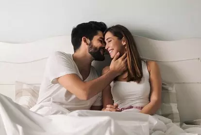 Men get Romantic at Night Men get Romantic at Night