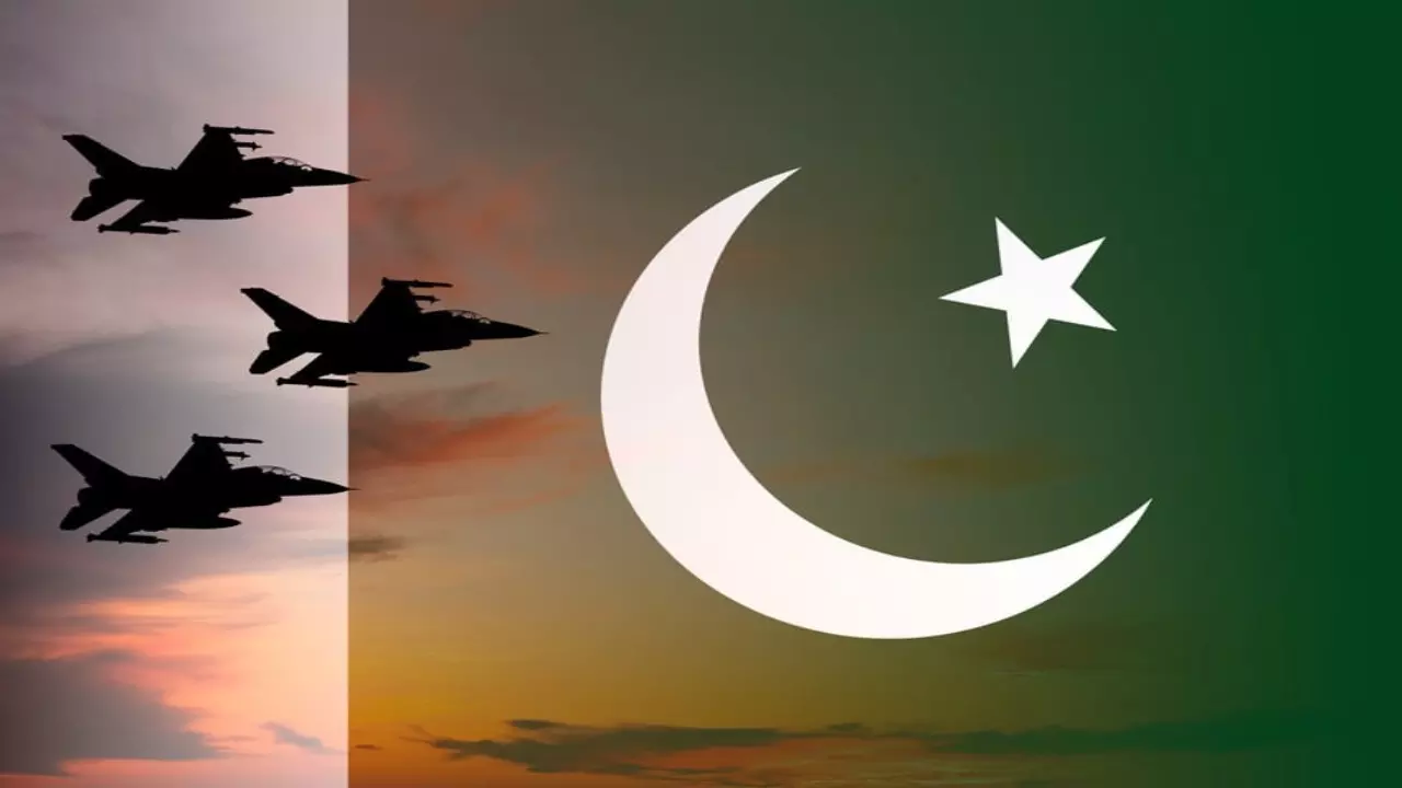 Pakistan Naval Warning