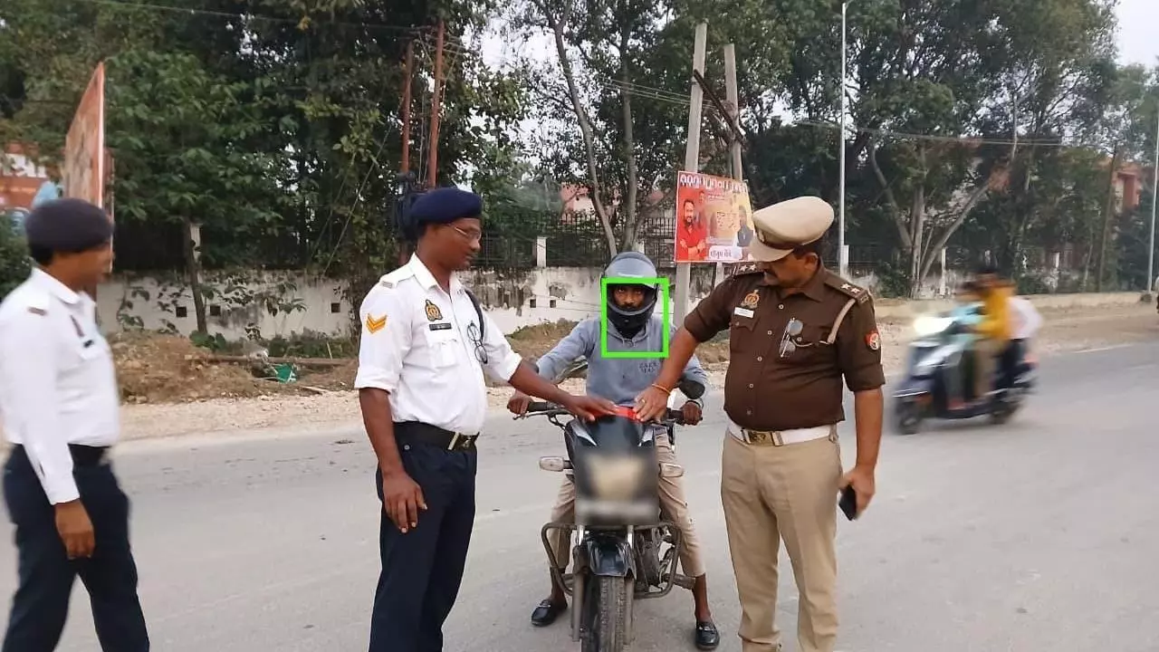 Siddharthnagar: यातायात माह के दूसरे दिन सघन चेकिंग अभियान, शराब पीकर वाहन चलाने वालों पर कार्रवाई