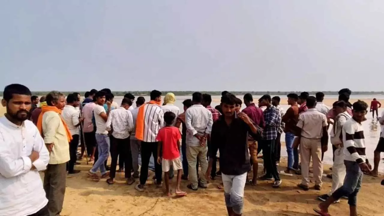 बिहार में खूनी खेल जारी! चुनाव प्रचार पर निकले कांग्रेस नेता की खून से लथपथ मिली लाश, उलझन में पुलिस