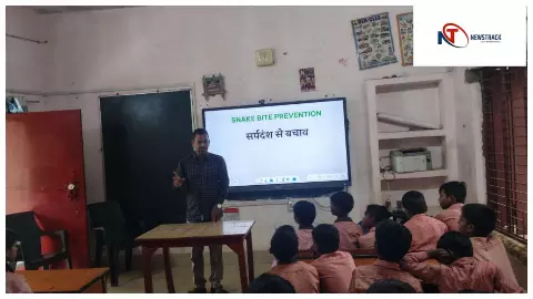 Chandauli News : नौगढ़ में सर्पदंश से बचाव हेतु निर्मला शंकर फाउंडेशन का जागरूकता अभियान