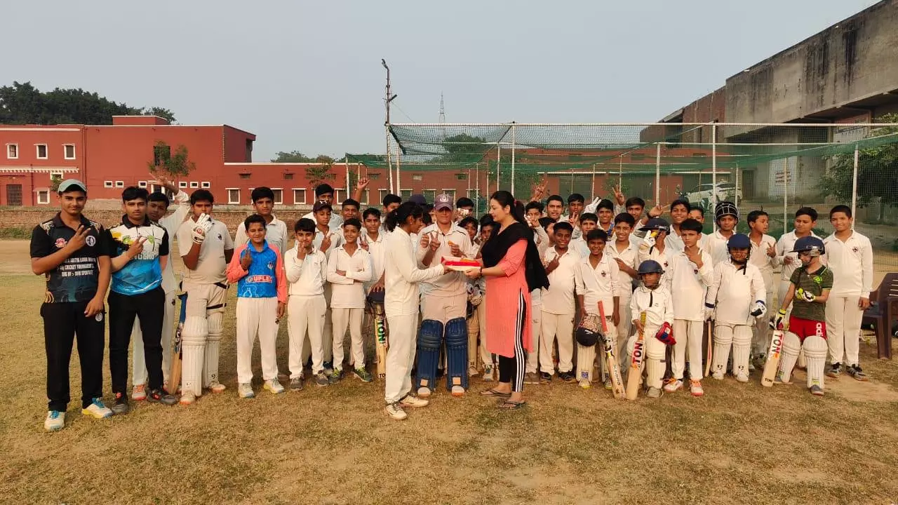 Baghpat News: भारतीय महिला टीम की ऐतिहासिक वर्ल्ड कप जीत पर शहीद शहामल क्रिकेट एकेडमी में उत्सव Baghpat News: भारतीय महिला टीम की ऐतिहासिक वर्ल्ड कप जीत पर शहीद शहामल क्रिकेट एकेडमी में उत्सव