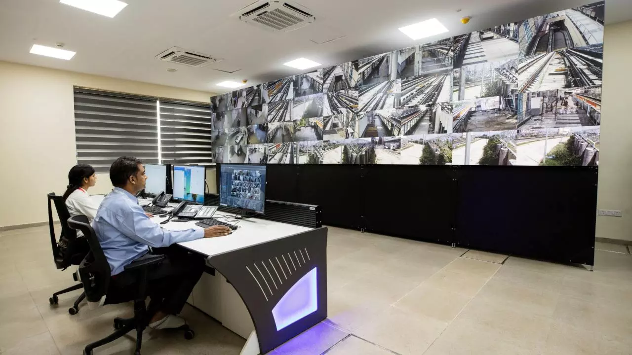 Meerut: नमो भारत स्टेशन पर पुलिस चौकी शुरू, यात्रियों ने कहा, “अब सफर रहेगा निश्चिंत और सुरक्षित”