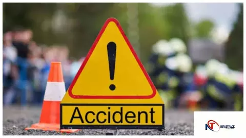 Bareilly News : खाटू श्याम दर्शन को जा रहे दंपति की कार पेड़ से टकराई, पत्नी की मौत, पति घायल Bareilly News : खाटू श्याम दर्शन को जा रहे दंपति की कार पेड़ से टकराई, पत्नी की मौत, पति घायल