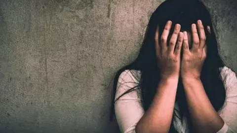 Bareilly News: बरेली में महिला ने पति पर दूसरी शादी और दहेज उत्पीड़न का आरोप, मुकदमा दर्ज Bareilly News: बरेली में महिला ने पति पर दूसरी शादी और दहेज उत्पीड़न का आरोप, मुकदमा दर्ज