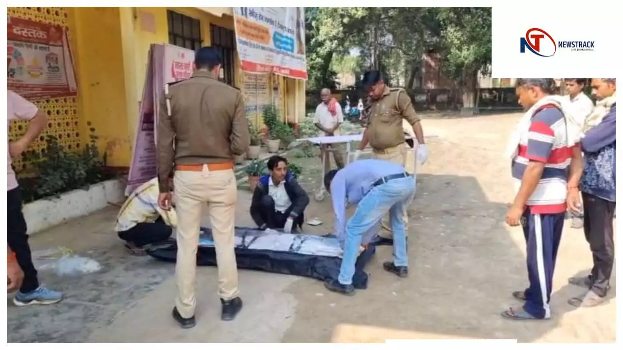 Amethi News अमेठी में सड़क किनारे मिला दलित युवक का शव, रहस्यमय मौत की गुत्थी सुलझाने में जुटी पुलिस Amethi News अमेठी में सड़क किनारे मिला दलित युवक का शव, रहस्यमय मौत की गुत्थी सुलझाने में जुटी पुलिस