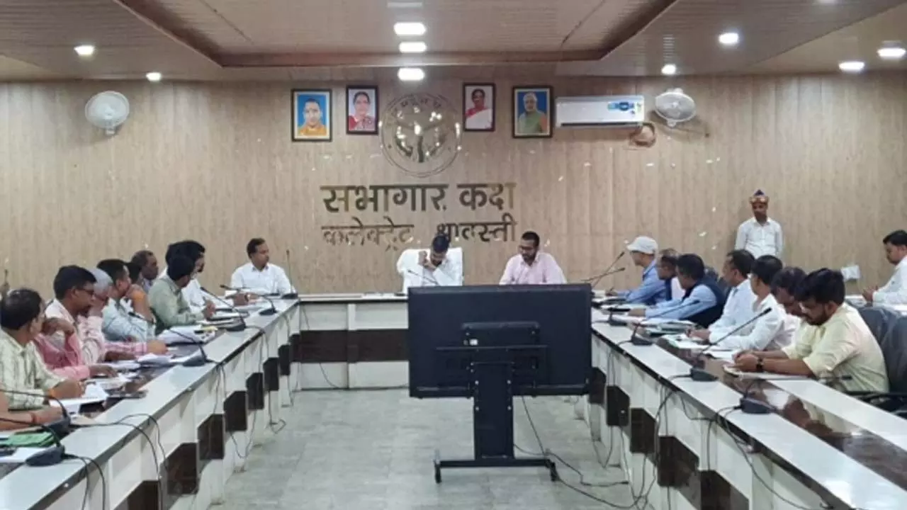 DM appears at meeting to review development works DM appears at meeting to review development works