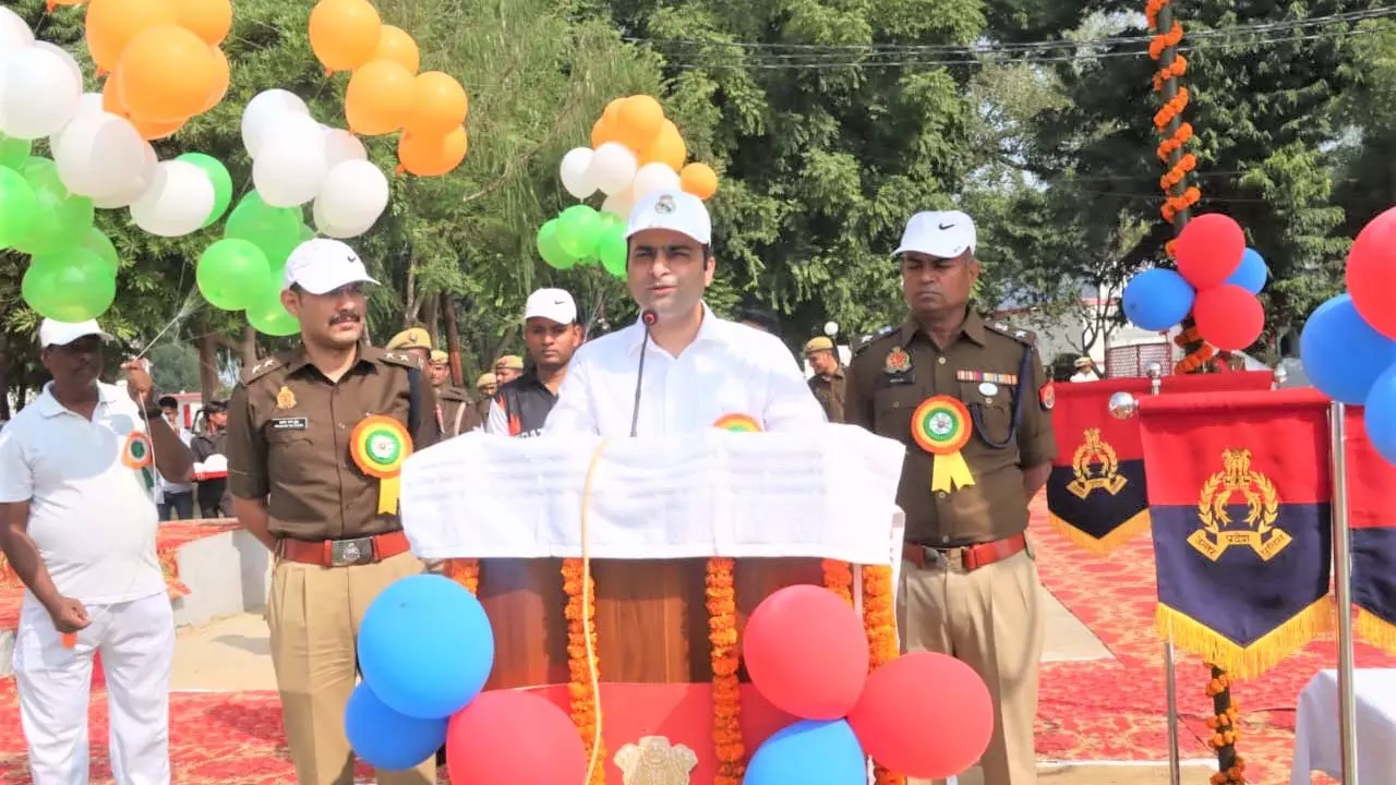 Prayagraj Zone Police inaugurates cricket tournament, message given by DM-SP Prayagraj Zone Police inaugurates cricket tournament, message given by DM-SP