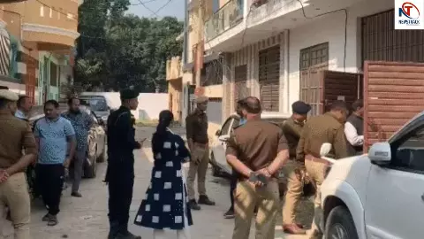 लखनऊ में डॉ परवेज अंसारी के घर छापेमारी, दिल्ली धमाके का यूपी से सीक्रेट कनेक्शन, अलर्ट पर देश