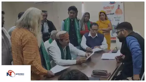 Mathura News : मथुरा में बीकेयू सुनील का नगर निगम पर प्रदर्शन, सड़क और पानी की मांग तेज़