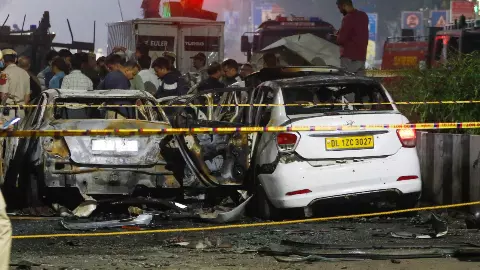 हो जाइये सतर्क! दिल्ली में जैश का डॉक्टर मॉड्यूल एक्टिव, आतंक की वापसी की बड़ी चेतावनी हो जाइये सतर्क! दिल्ली में जैश का डॉक्टर मॉड्यूल एक्टिव, आतंक की वापसी की बड़ी चेतावनी