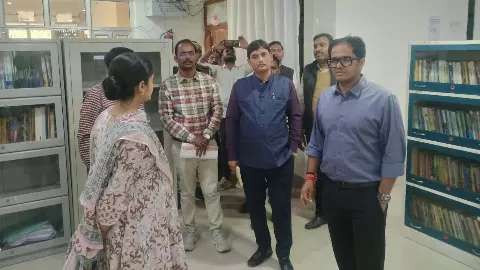 District Collector inspects State Library, gives these directions District Collector inspects State Library, gives these directions