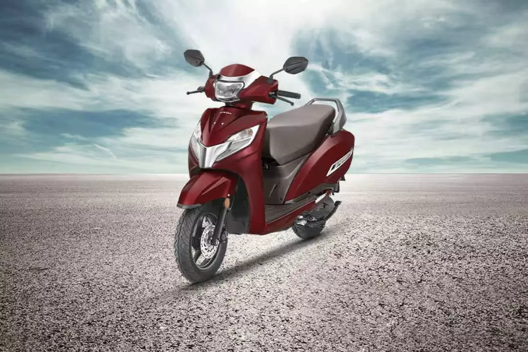 Honda Activa Ka EMI Offer: सिर्फ ₹2,394 की मासिक किस्त में घर लाएं एक्टिवा, जानिए पूरी डिटेल्स Honda Activa Ka EMI Offer: सिर्फ ₹2,394 की मासिक किस्त में घर लाएं एक्टिवा, जानिए पूरी डिटेल्स