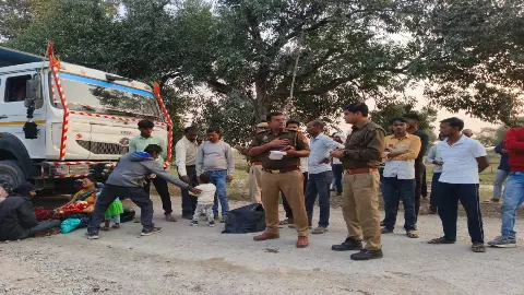 Tragic death of woman from bike slip, mother in Dumpers lap Tragic death of woman from bike slip, mother in Dumpers lap