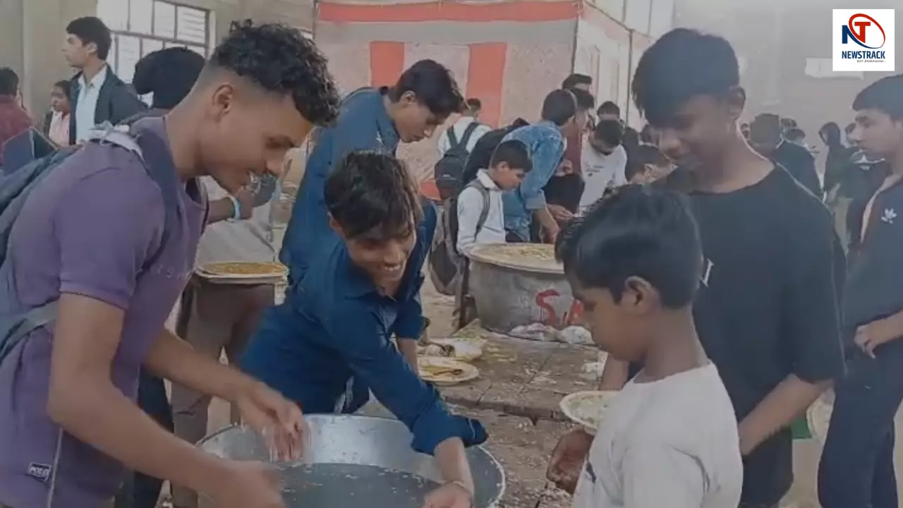 BREAKING : संसद खेल महोत्सव में बच्चो को दिया बासी खाना BREAKING : संसद खेल महोत्सव में बच्चो को दिया बासी खाना