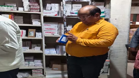raid of psychotropic drugs, medical store raided, intoxicating drugs recovered